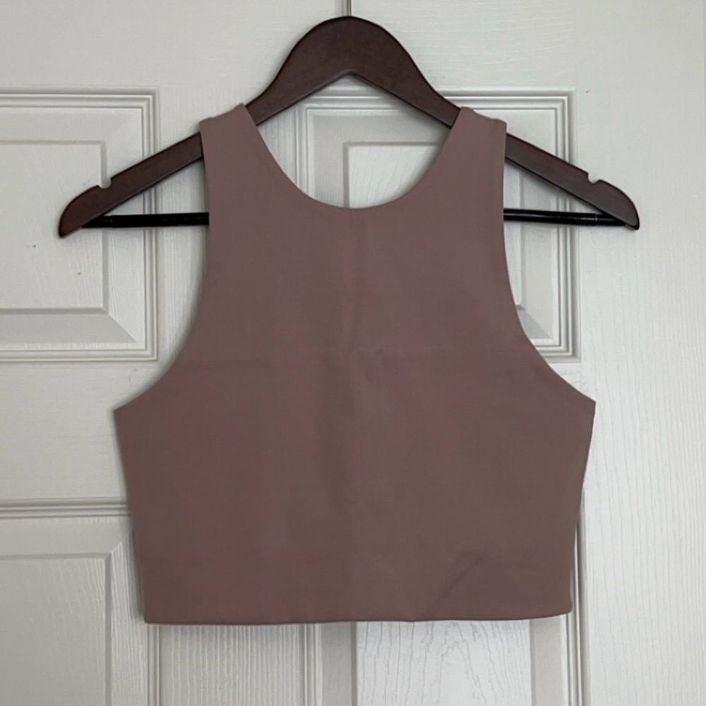 Dylan sports bra in Limestone